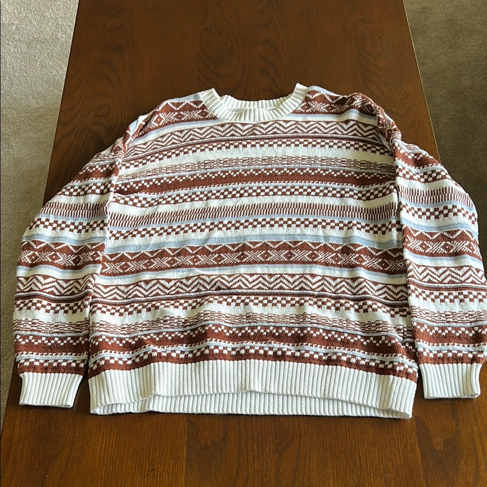 Hollister California Oversized Cozy Brown,and White Sweater - size small